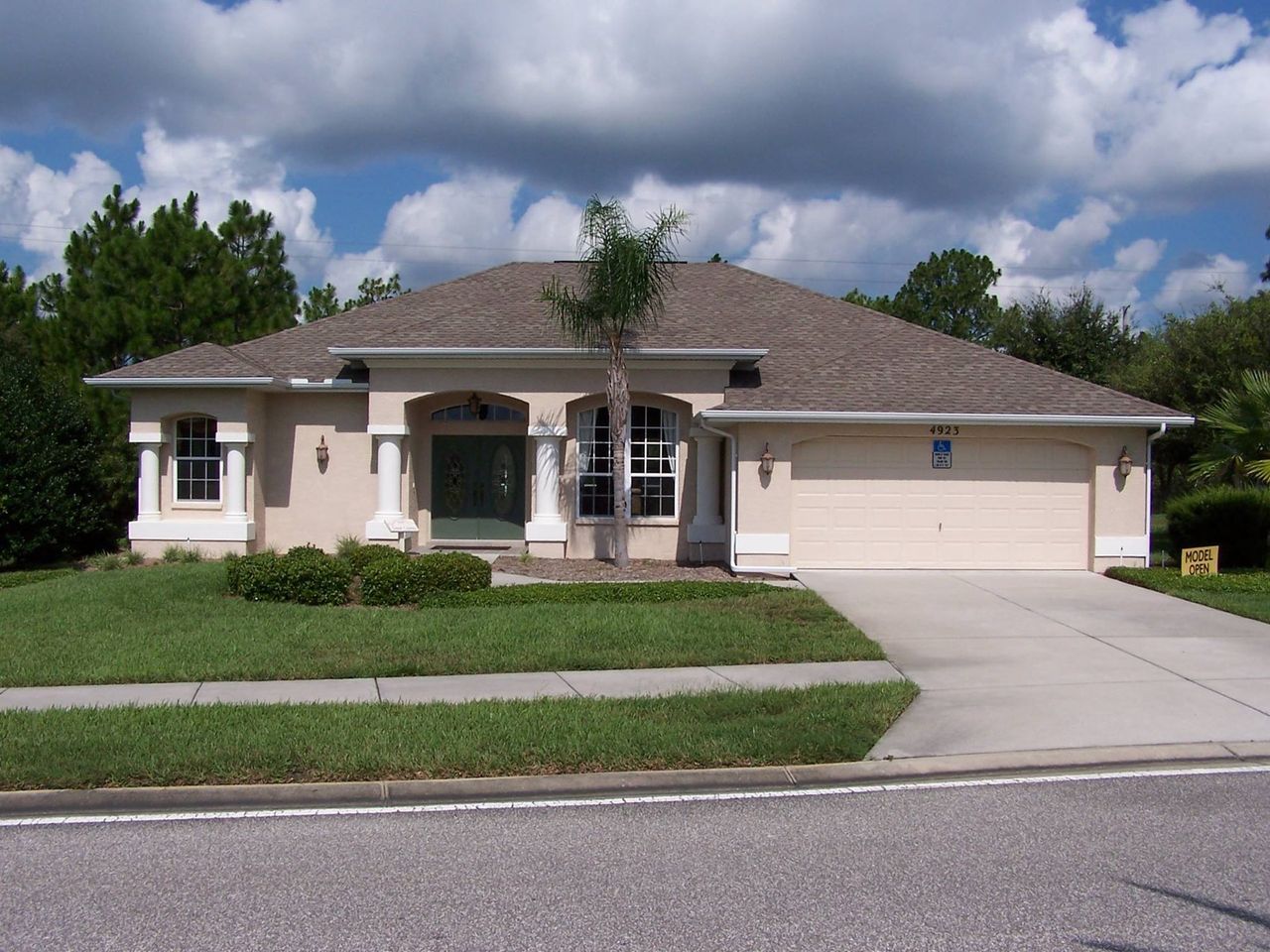 A showcase of a new construction home by Artistic Homes Inc, highlighting their design and quality (Image 2).