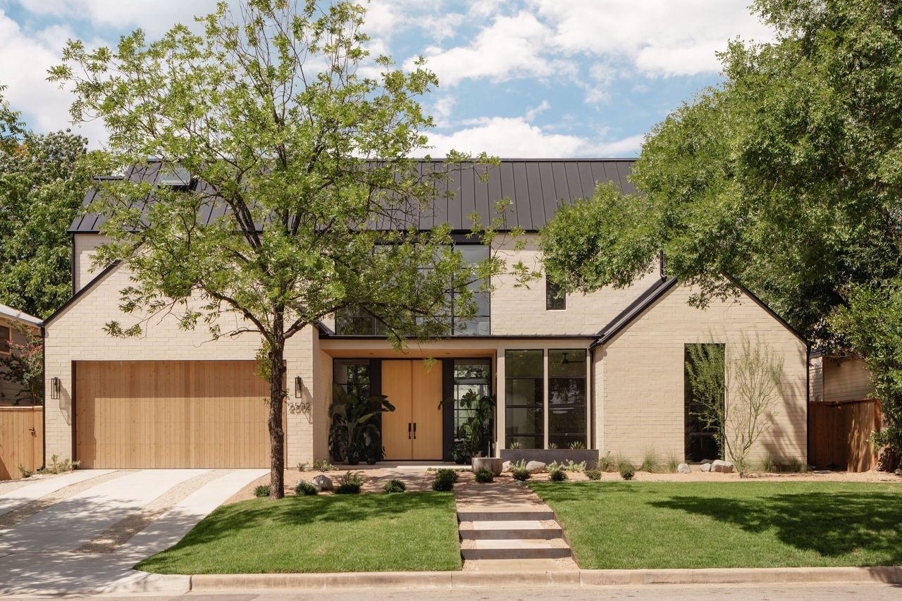 A showcase of a new construction home by Gossett & Co., highlighting their design and quality (Image 2).