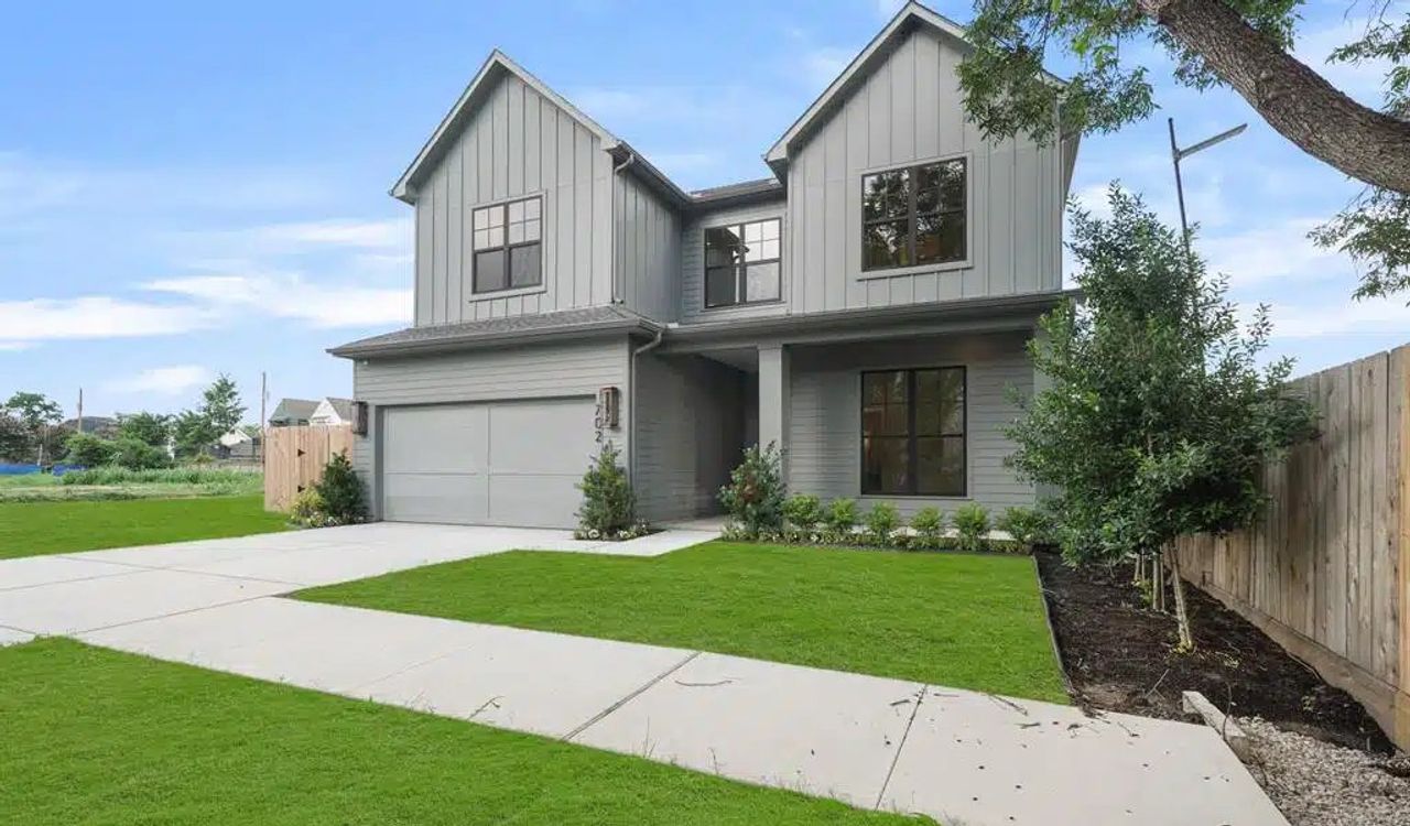 A showcase of a new construction home by Aspire Fine Homes, highlighting their design and quality (Image 2). A showcase of a new construction home by Aspire Fine Homes, highlighting their design and quality (Image 2).