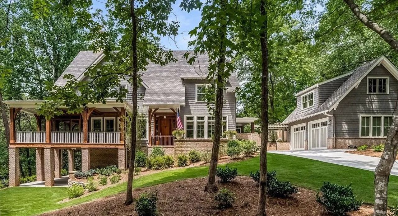 A showcase of a new construction home by Hask Custom Homes, highlighting their design and quality (Image 2). A showcase of a new construction home by Hask Custom Homes, highlighting their design and quality (Image 2).