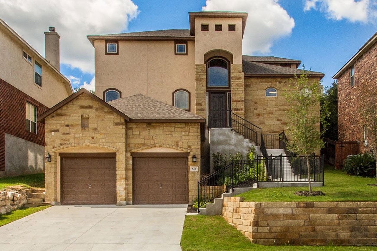 A showcase of a new construction home by Jrs Custom Homes, highlighting their design and quality (Image 2).