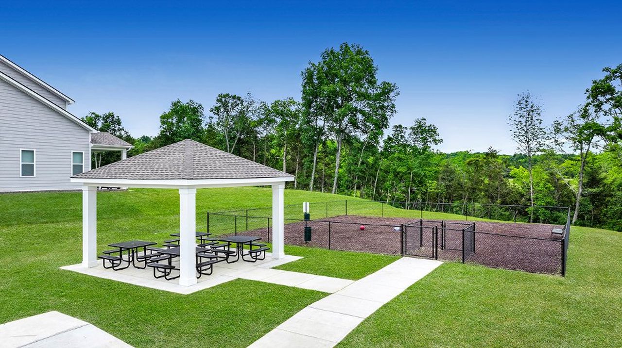 Ravens Crest amenity Dog Park Picnic Area 5of5