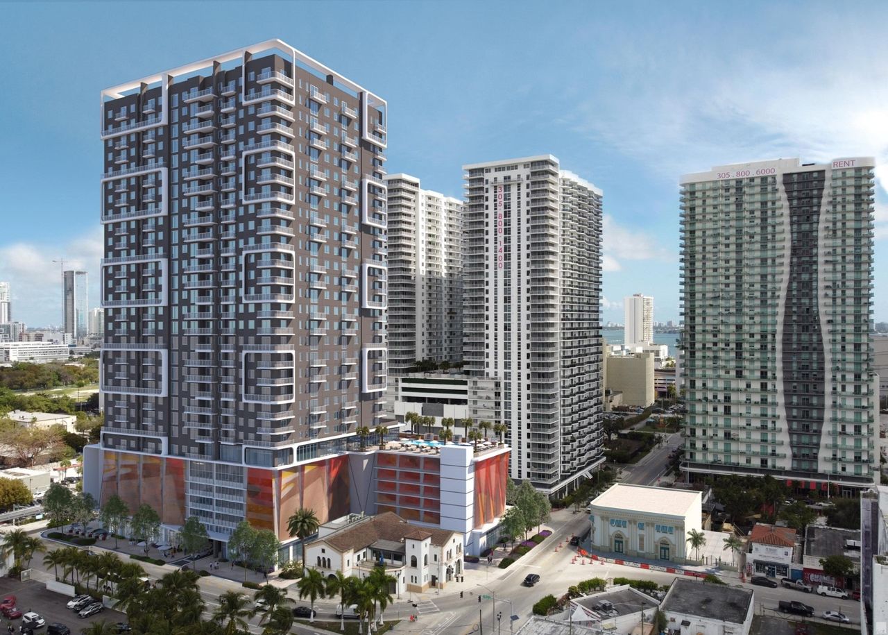 Image 2 of the 14th Street Tower Condos community in Miami, FL.