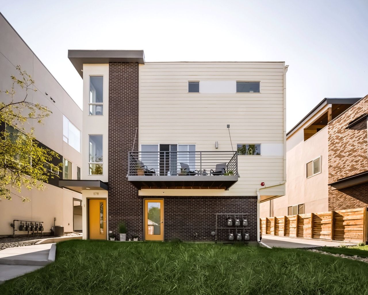 Image 2 of the 1711 Hooker St. community in Denver, CO.