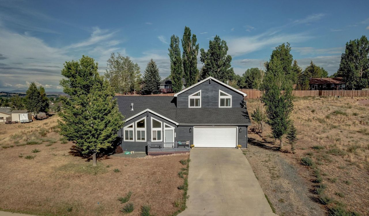 A showcase of a new construction home by Sweetwater Homes of Citrus Inc., highlighting their design and quality (Image 2). A showcase of a new construction home by Sweetwater Homes of Citrus Inc., highlighting their design and quality (Image 2).