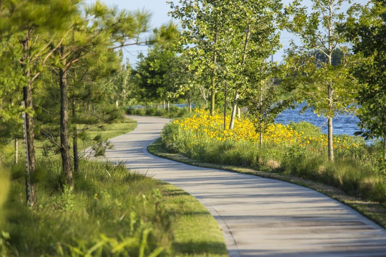 Natural surroundings and green spaces near Oakhill Reserve in Tomball, TX (Image 2).