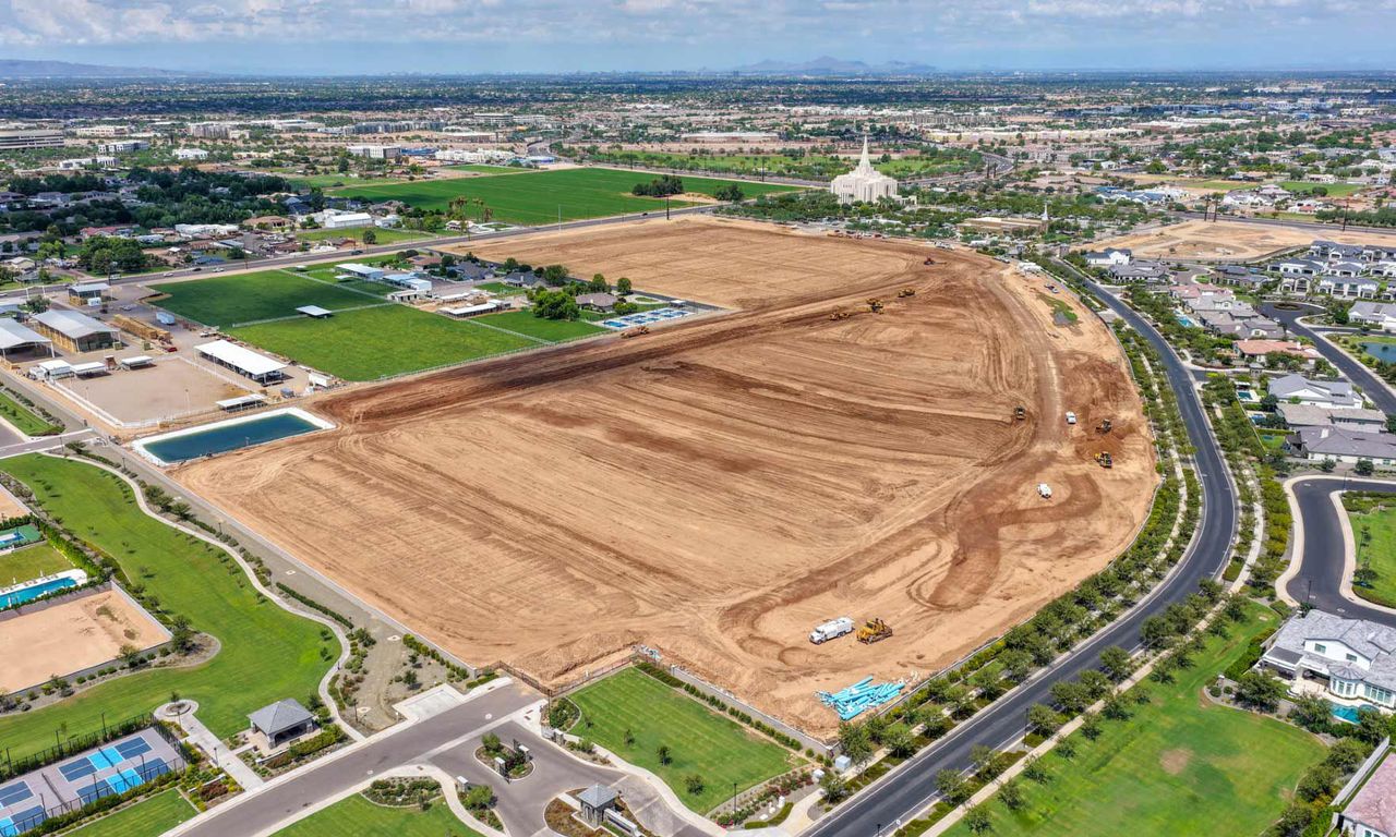 Site preparation and early development at Granview at Somerset in Gilbert, AZ (Image 2).