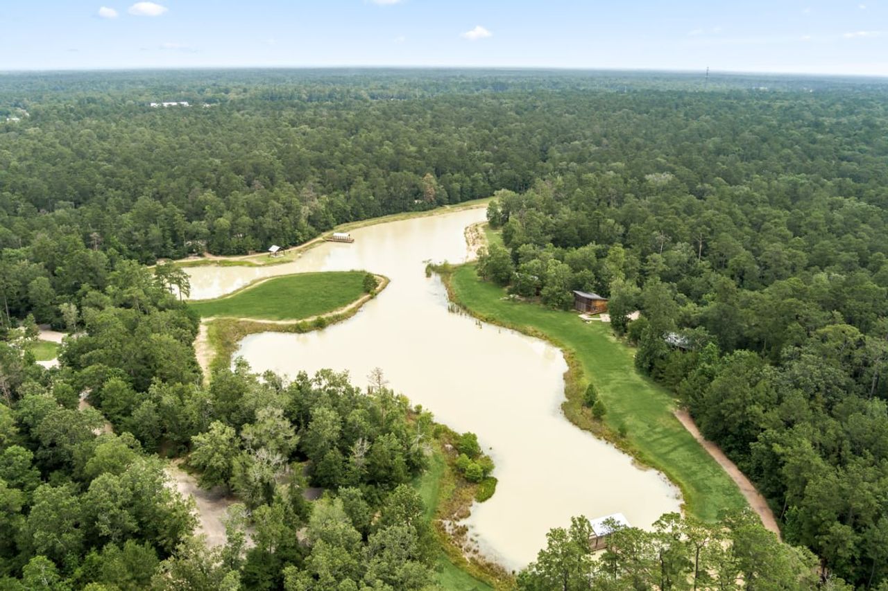Close to Lake Houston Wilderness Park Close to Lake Houston Wilderness Park