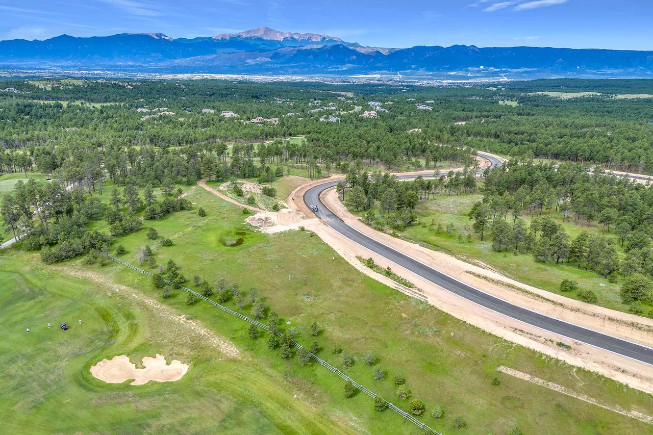 Natural surroundings and green spaces near Flying Horse North in Colorado Springs, CO (Image 2).
