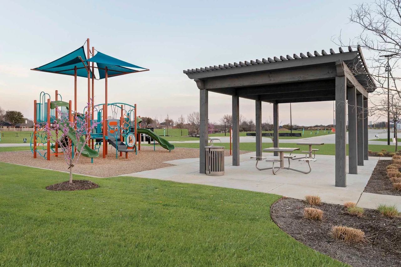 Community amenity available to residents of The Pointe at Capp Smith Lake in Watauga (Image 2).