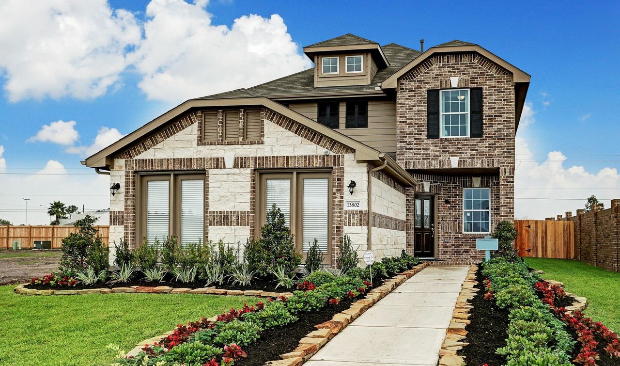 Image 2 of the Eldridge Park community in Houston, TX. Image 2 of the Eldridge Park community in Houston, TX.