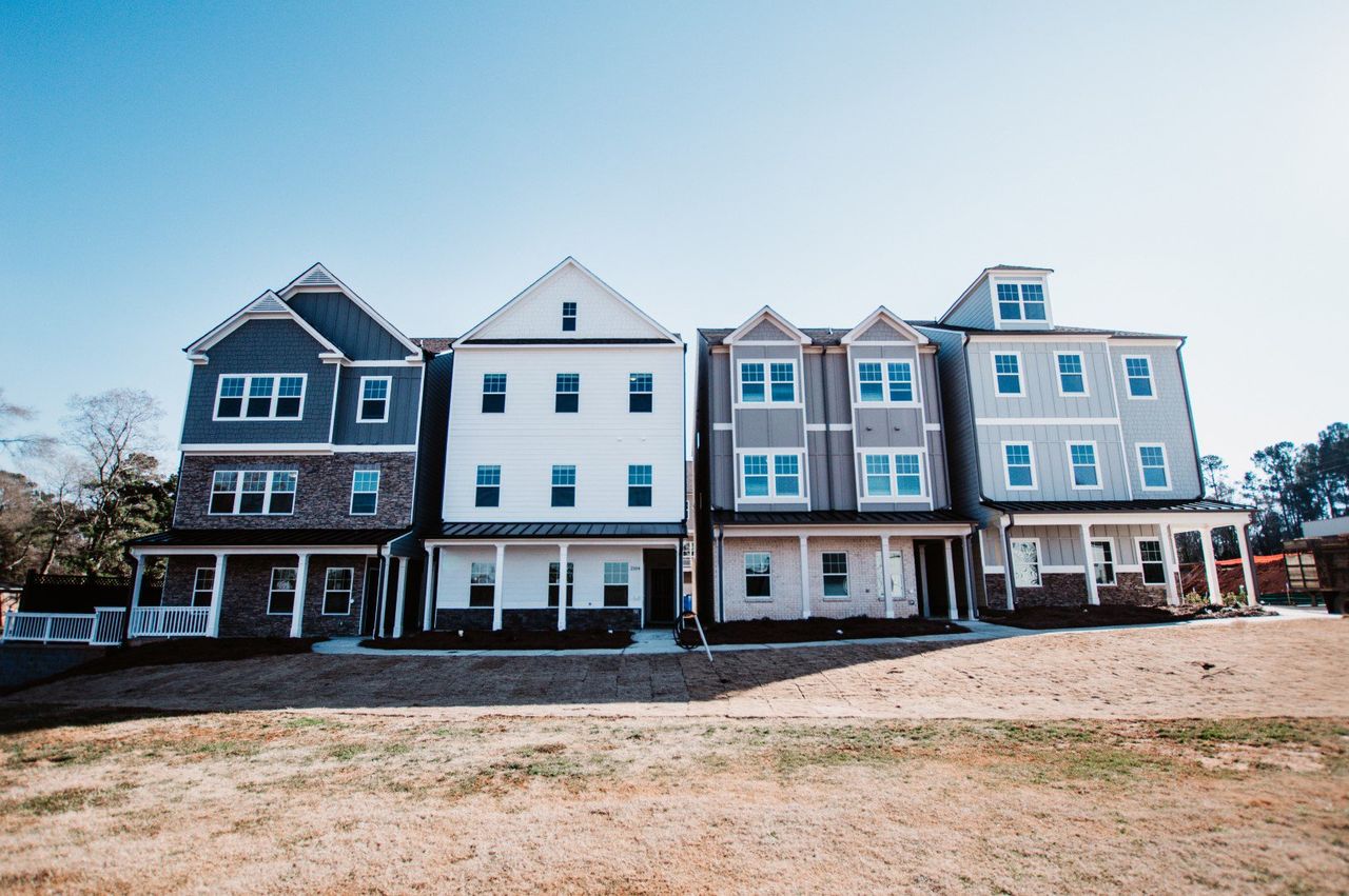 Front exterior of a home in the Ross Pointe community, located in Kennesaw, GA (Image 2). Front exterior of a home in the Ross Pointe community, located in Kennesaw, GA (Image 2).