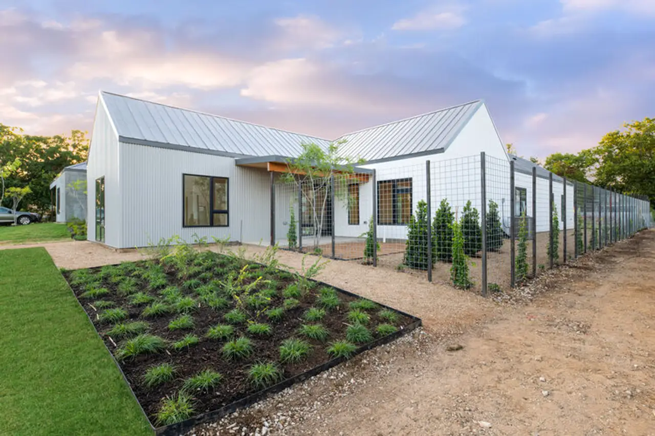 Front exterior of a home in the Haciendas community, located in Dallas, TX (Image 2). Front exterior of a home in the Haciendas community, located in Dallas, TX (Image 2).