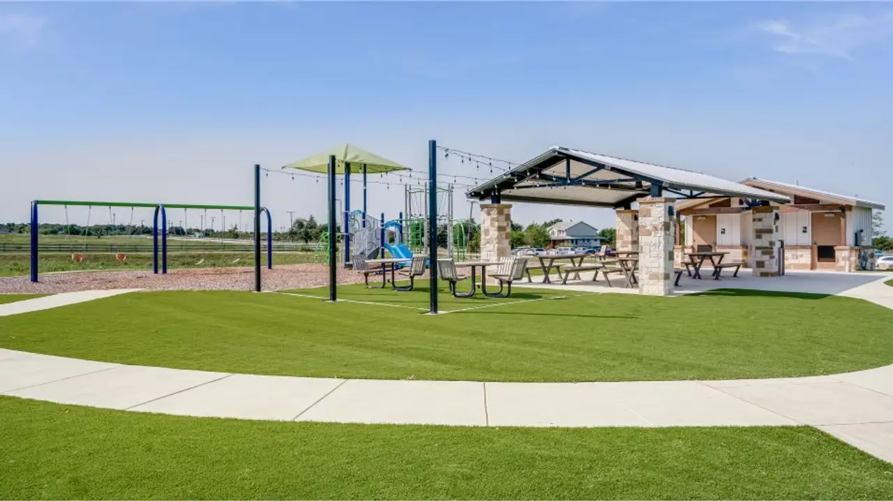 Cielo Gardens Picnic Area Amenity