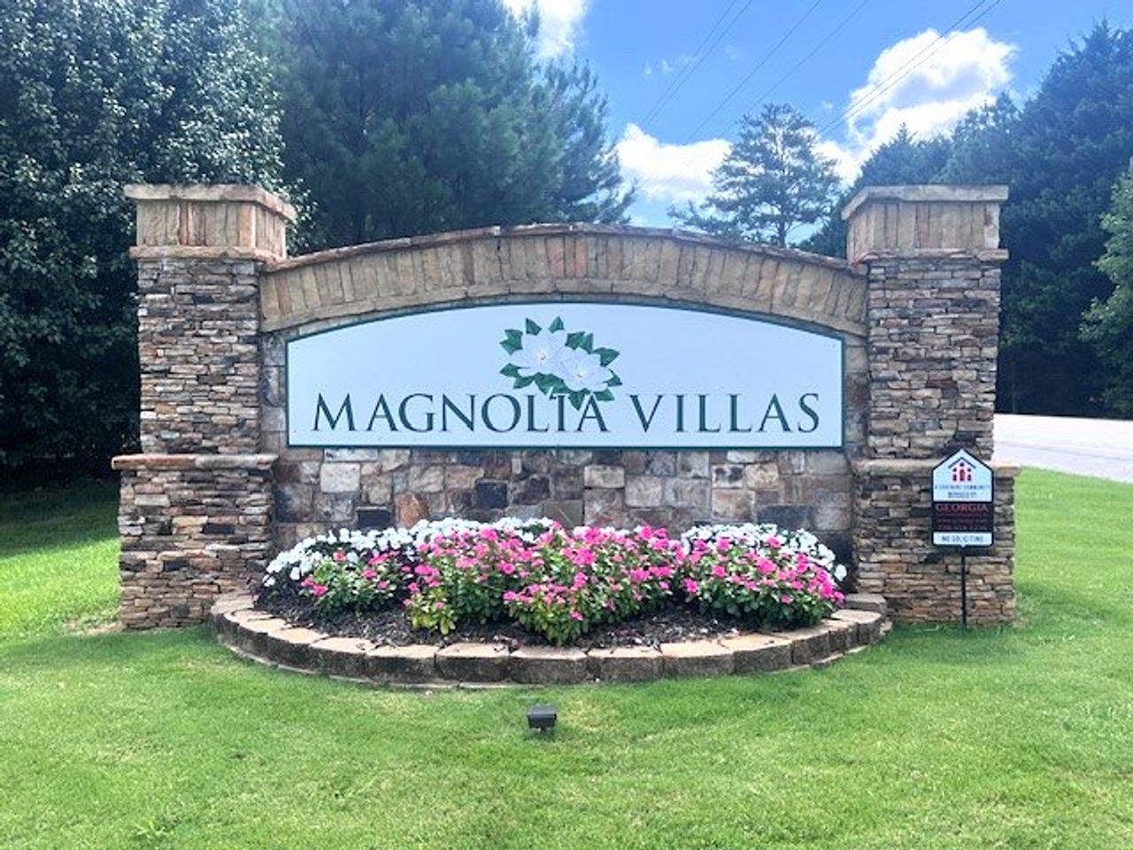 Front exterior of a home in the Magnolia Villas community, located in Cornelia, GA (Image 2).