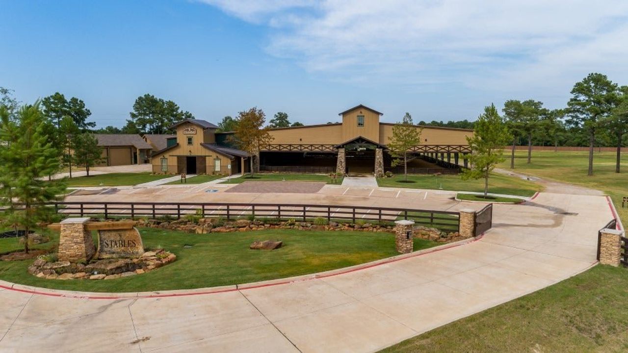 Community amenity available to residents of Willowcreek Ranch in Tomball (Image 2).