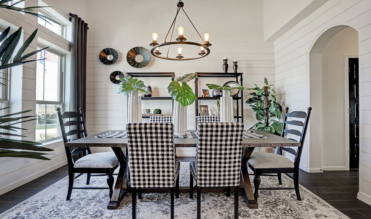 Image 2 of the Dry Creek Village community in Missouri City, TX.