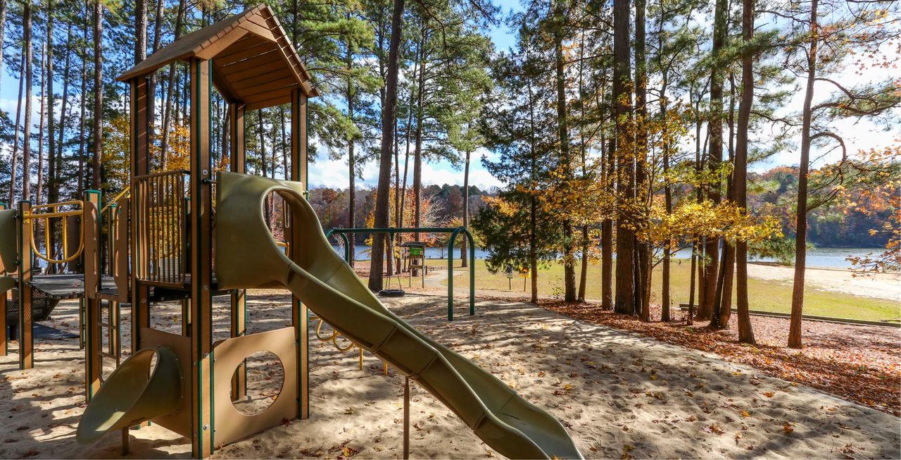 Falls Lake offers playgrounds