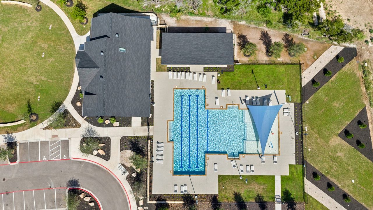 Community amenity available to residents of The Enclave at Bar W Ranch in Leander (Image 2).