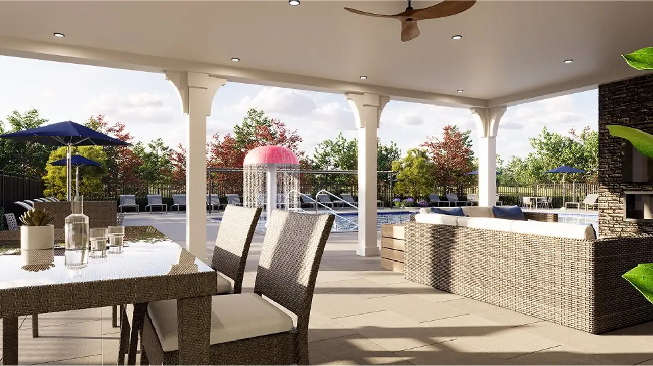 Overlook Stoney Creek Amenity Pool 2of2