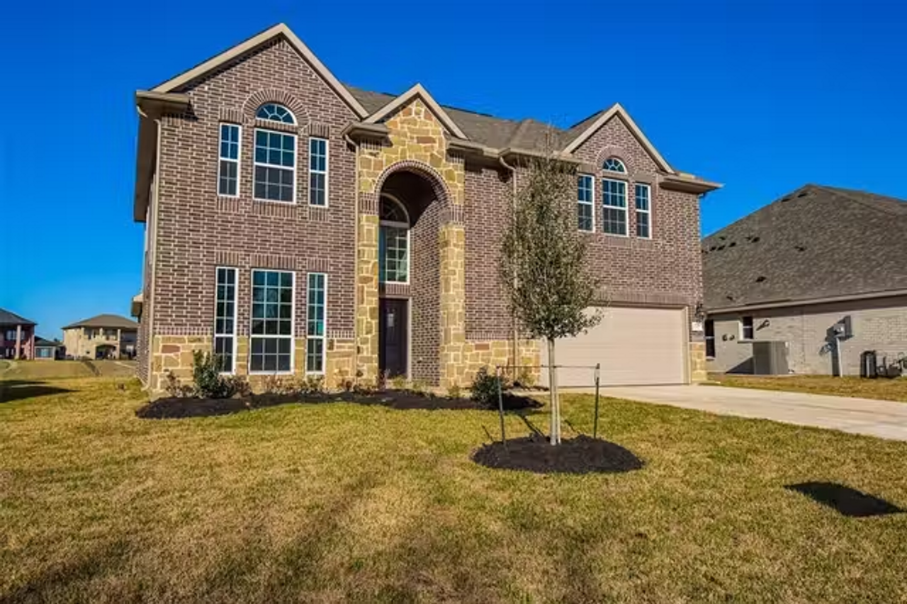 Image 2 of the Buffalo Crossing community in Montgomery, TX.