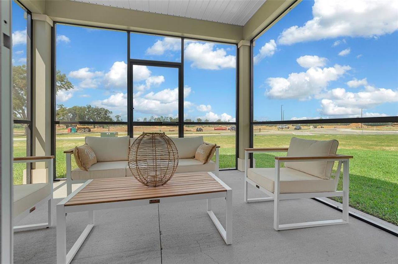 Exterior details and patio area of a home in Pioneer Ranch, Ocala (Image 2).