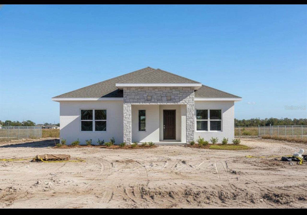 Image 2 of a home in . Image 2 of a home in .