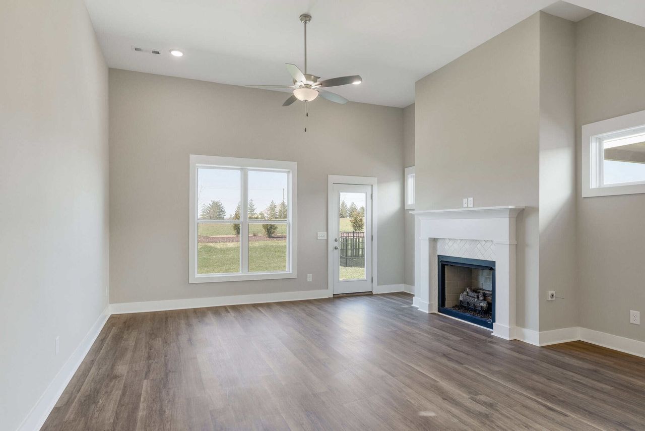 Spacious, unfurnished interior of a new home in Westfield Garden Homes, Gallatin (Image 2).