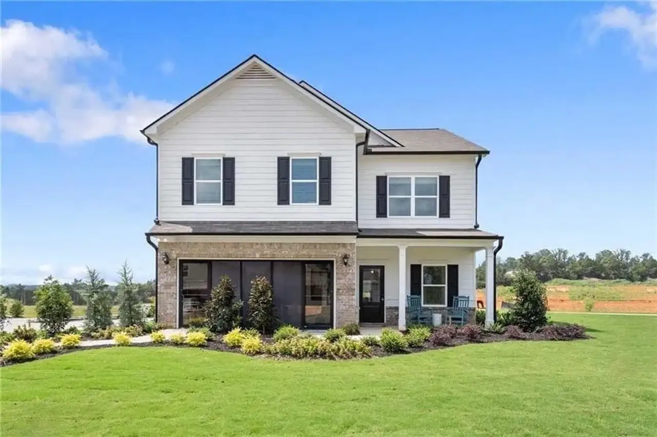 Front exterior of a new home in Duncan Farm, Cartersville, GA, highlighting curb appeal (Image 2).