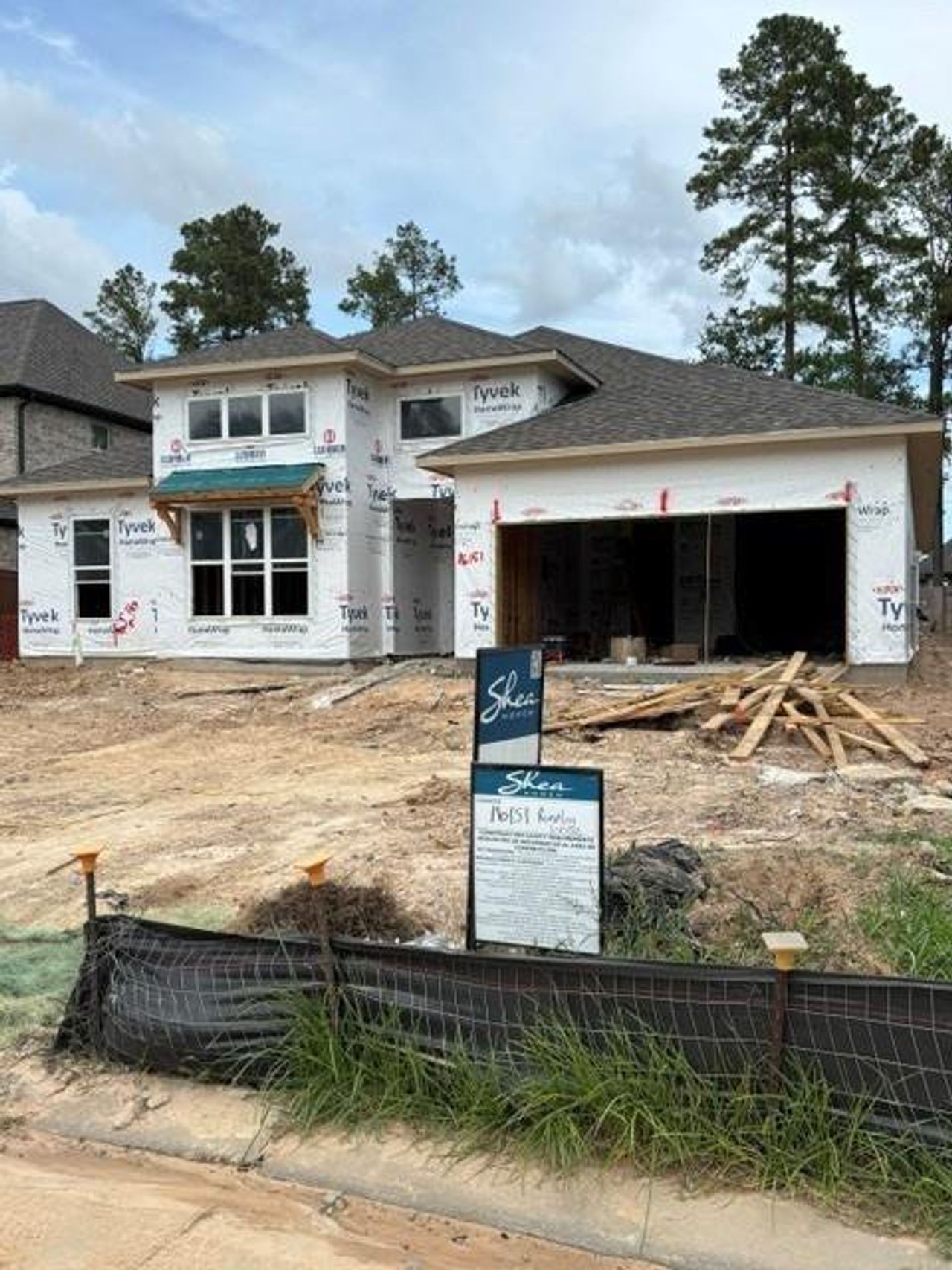 In-progress construction of a new home in Evergreen 60', Conroe, TX (Image 2).