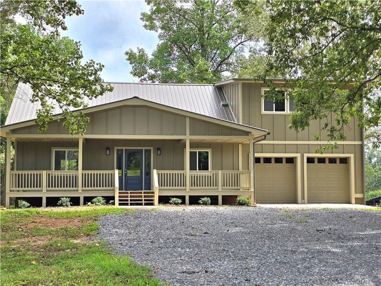 Image 2 of a home in . Image 2 of a home in .