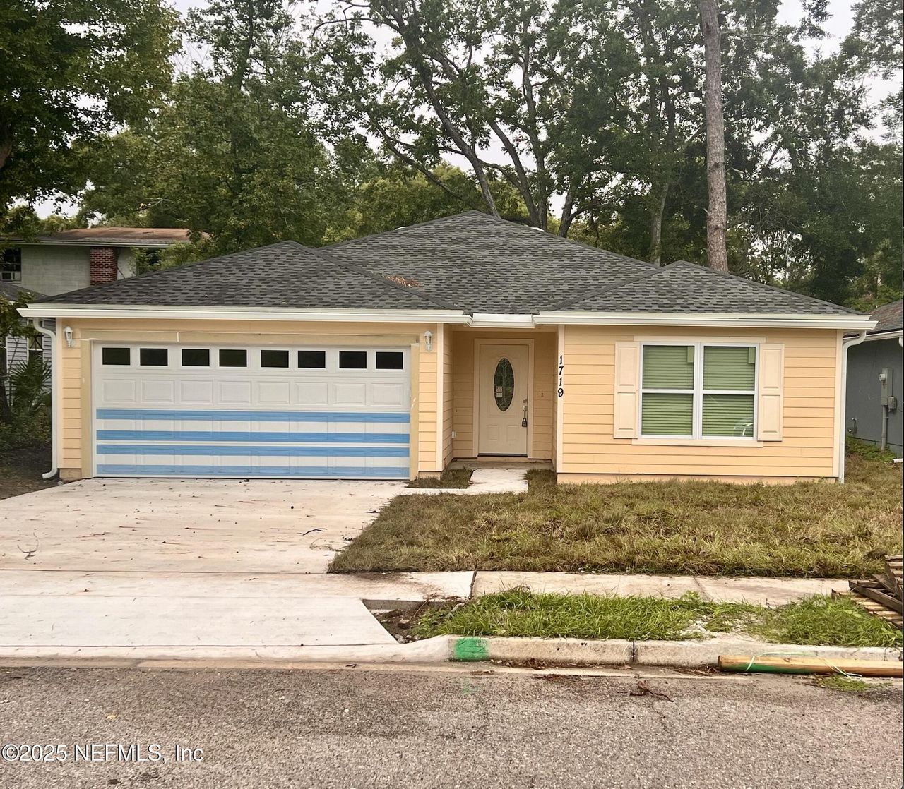 Image 2 of a home in . Image 2 of a home in .