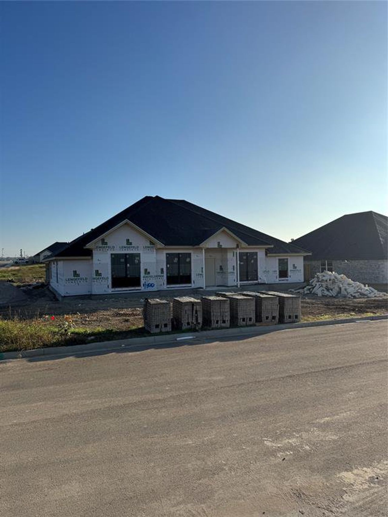 Image 2 of a home in . Image 2 of a home in .