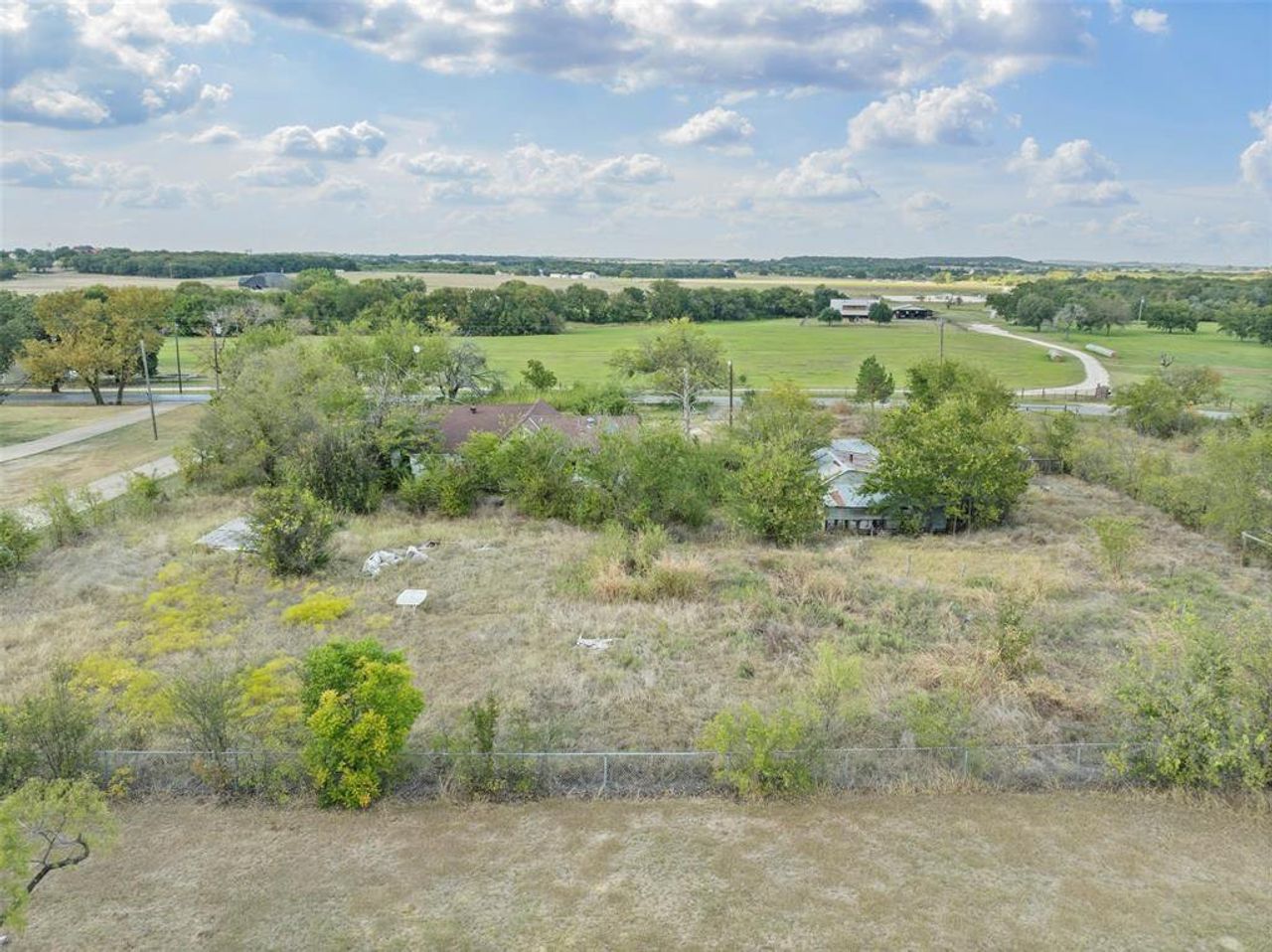 Image 2 of a home in . Image 2 of a home in .