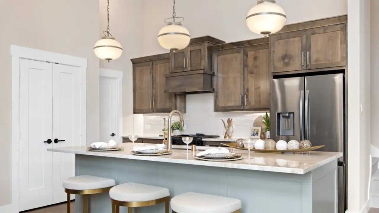 Representative furnished interior of a home built from the Sapphire Bay by Grenadier Homes in Cottonwood Creek, Rowlett (Image 2).