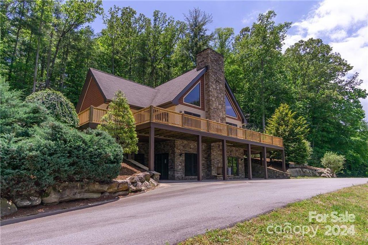 Front exterior of a new home in , Horse Shoe, NC, highlighting curb appeal (Image 2). Front exterior of a new home in , Horse Shoe, NC, highlighting curb appeal (Image 2).