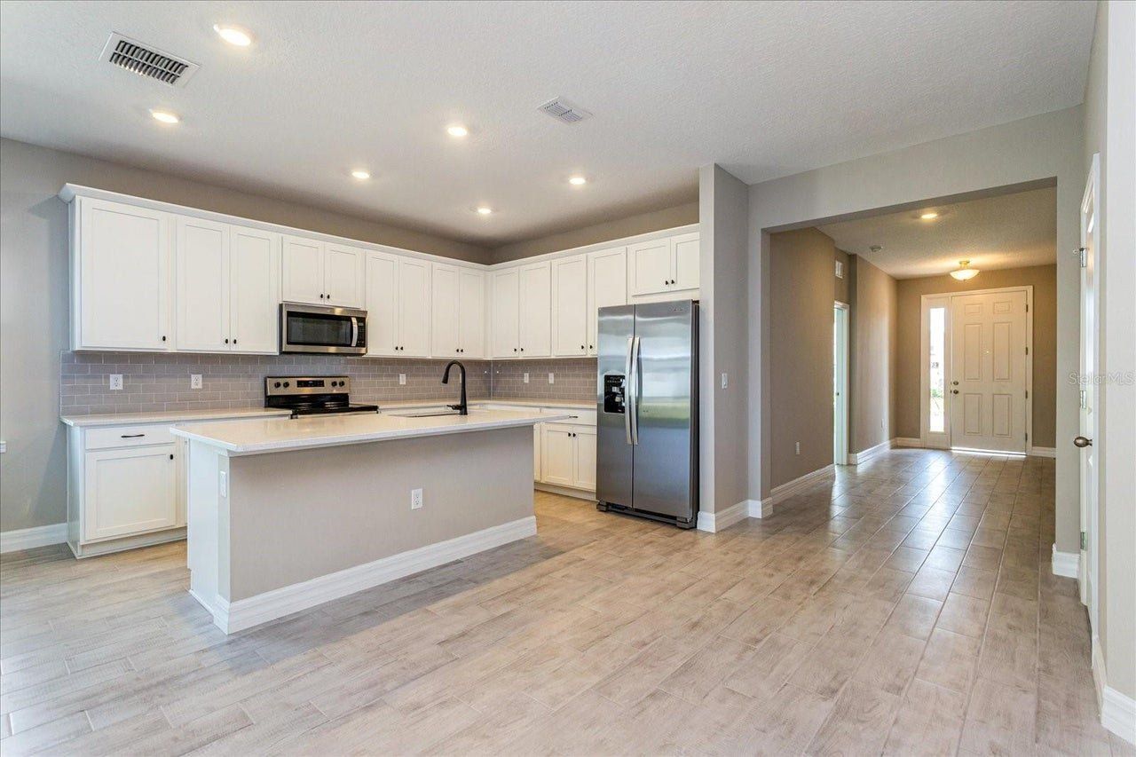 4br New Home in Tavares, FL.  - Slide 2