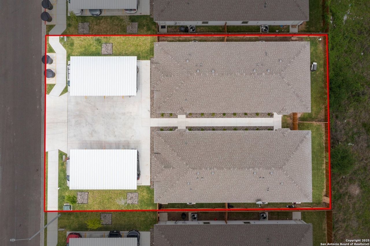 Exterior details and patio area of a home in , Alton (Image 2).