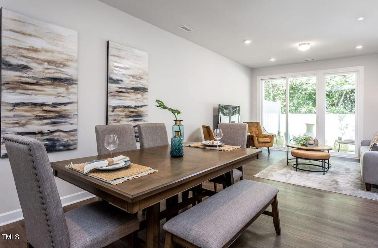 Felix Dining and Living room