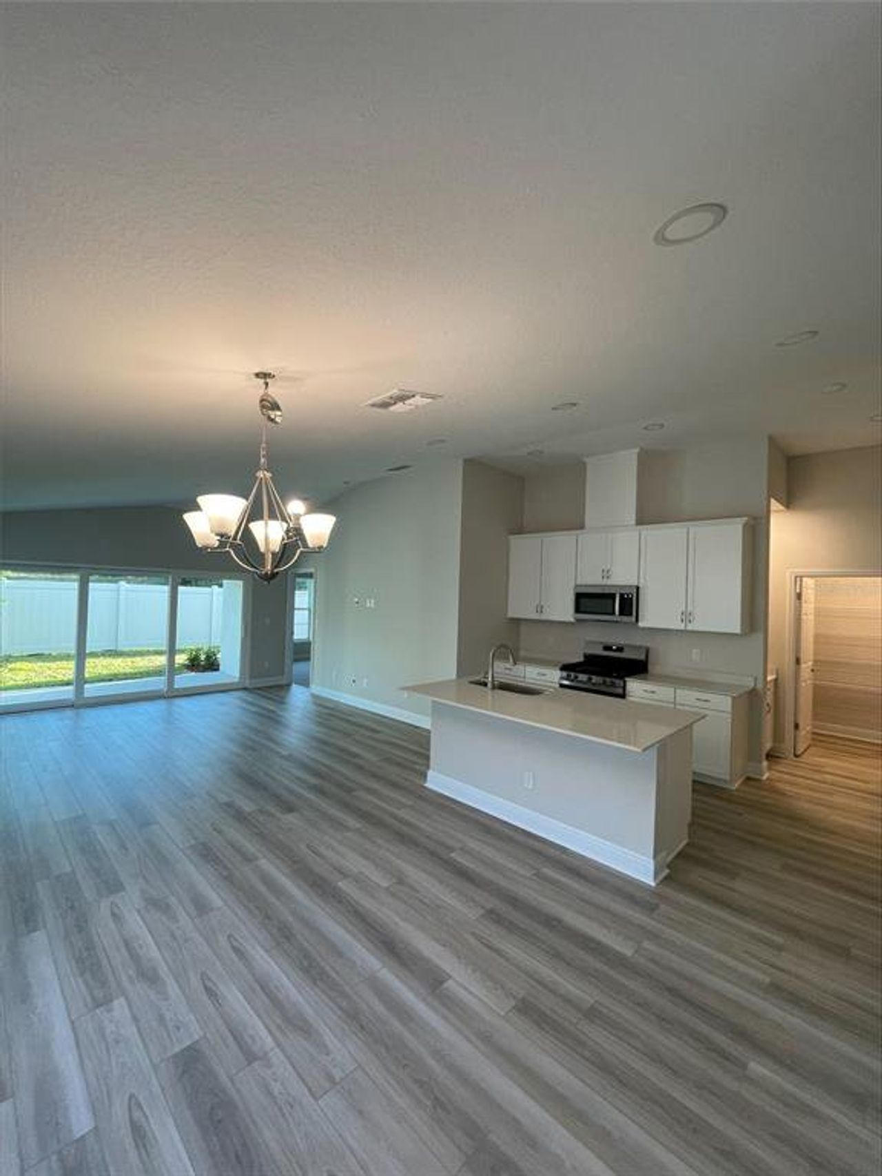 Spacious, unfurnished interior of a new home in Crosswind Point, Parrish (Image 2).