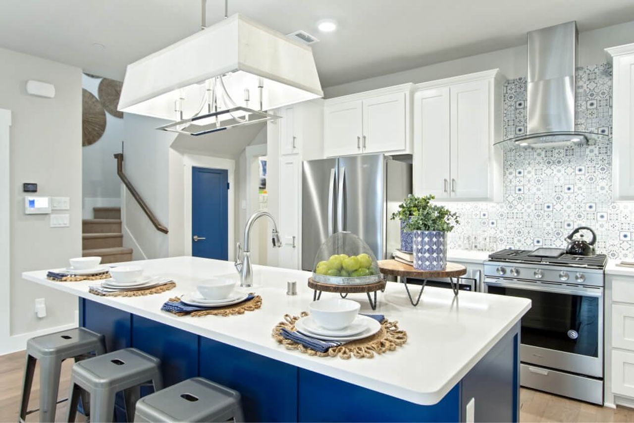 Representative furnished interior of a home built from the Fuji by Grenadier Homes in Woodbridge, Wylie (Image 2).