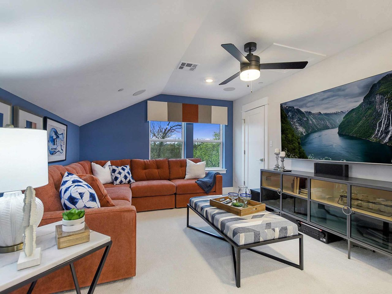 Representative furnished interior of a home built from the The Foxhound by David Weekley Homes in The Twilight at Goodnight Ranch, Austin (Image 2). Representative furnished interior of a home built from the The Foxhound by David Weekley Homes in The Twilight at Goodnight Ranch, Austin (Image 2).