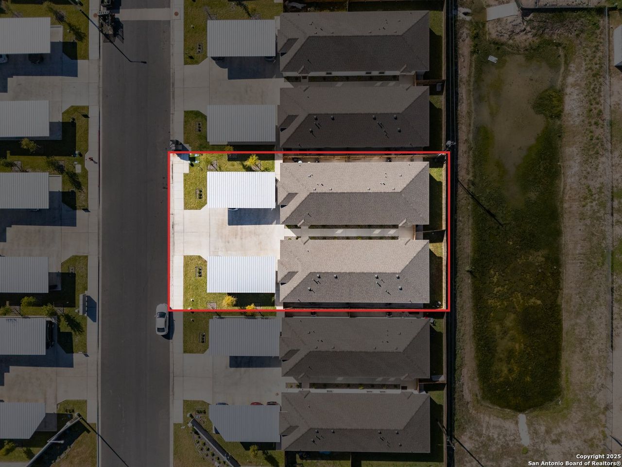 Exterior details and patio area of a home in , Alton (Image 2).