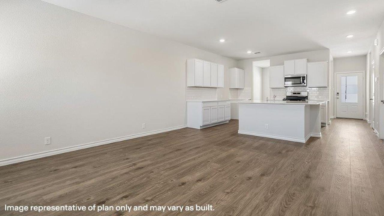 Spacious, unfurnished interior of a new home in Riverstone at Westpointe, San Antonio (Image 2).