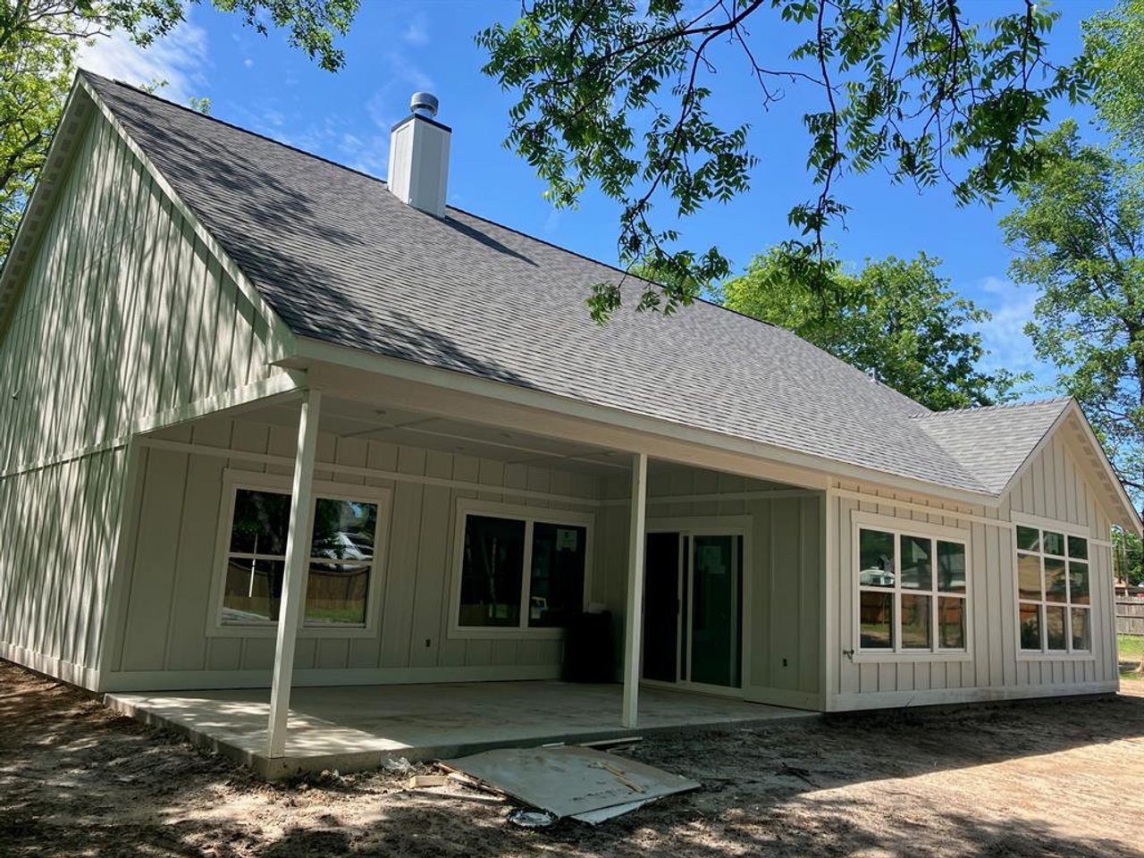 Exterior details and patio area of a home in , Sulphur Springs (Image 2).