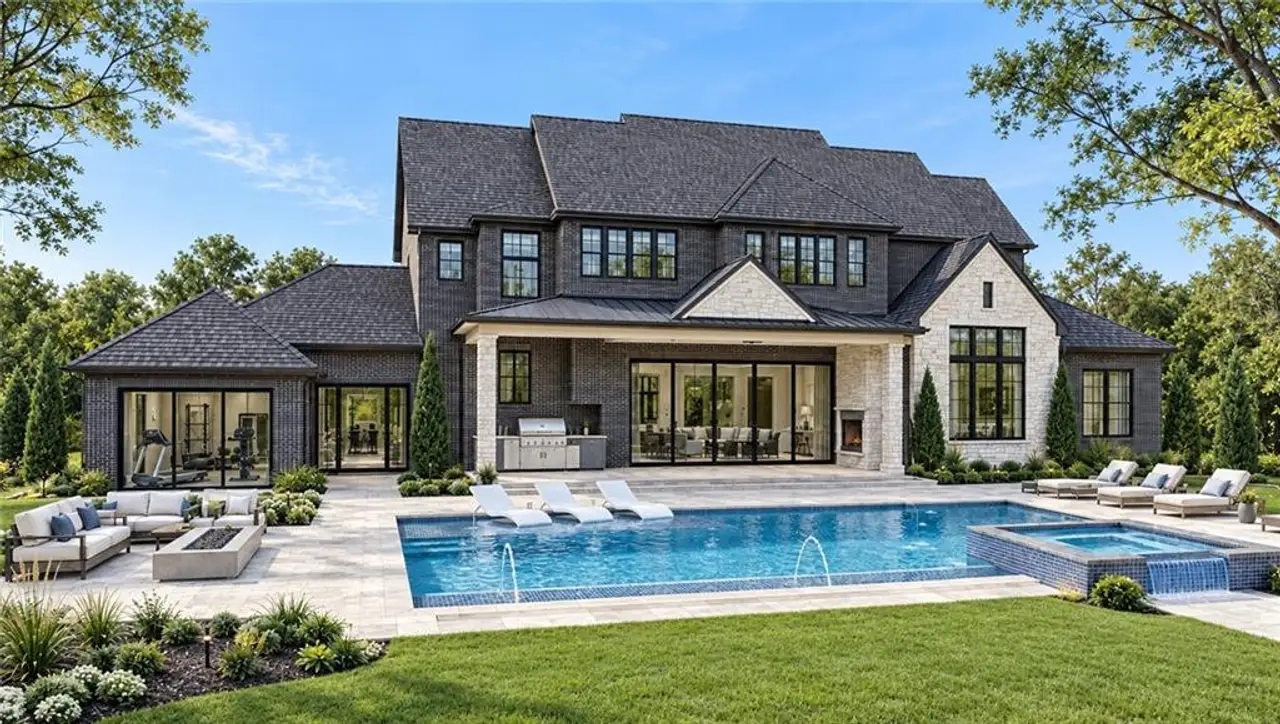 Exterior details and patio area of a home in , Suwanee (Image 2).