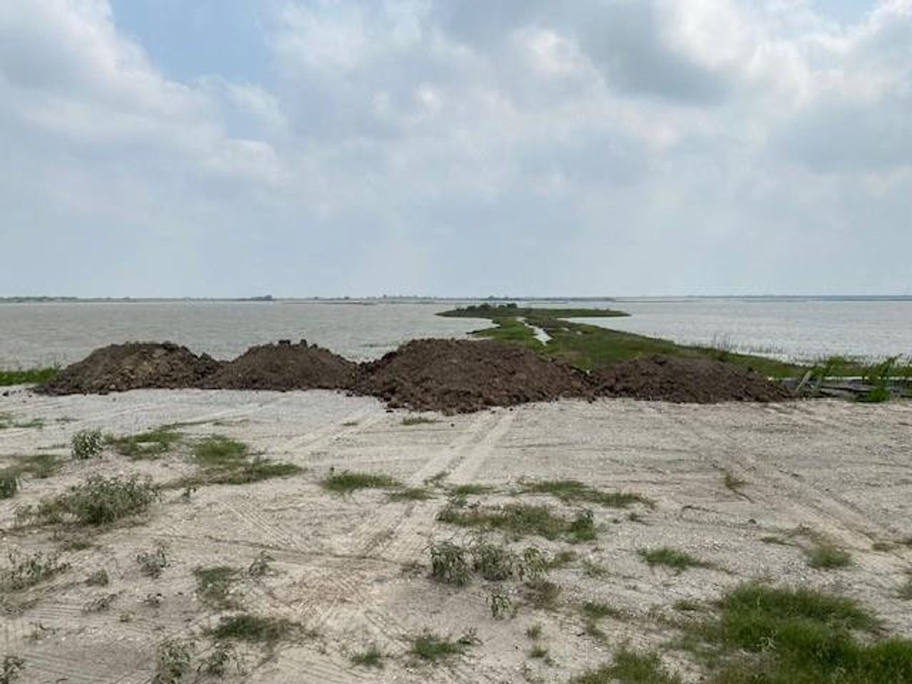 Site preparation for new homesites in , Taft (Image 2). Site preparation for new homesites in , Taft (Image 2).