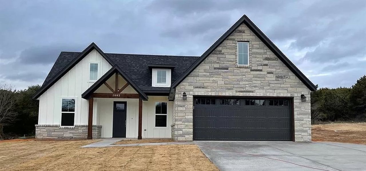 A showcase of a new construction home by Stella Rose Homes, highlighting their design and quality (Image 2). A showcase of a new construction home by Stella Rose Homes, highlighting their design and quality (Image 2).