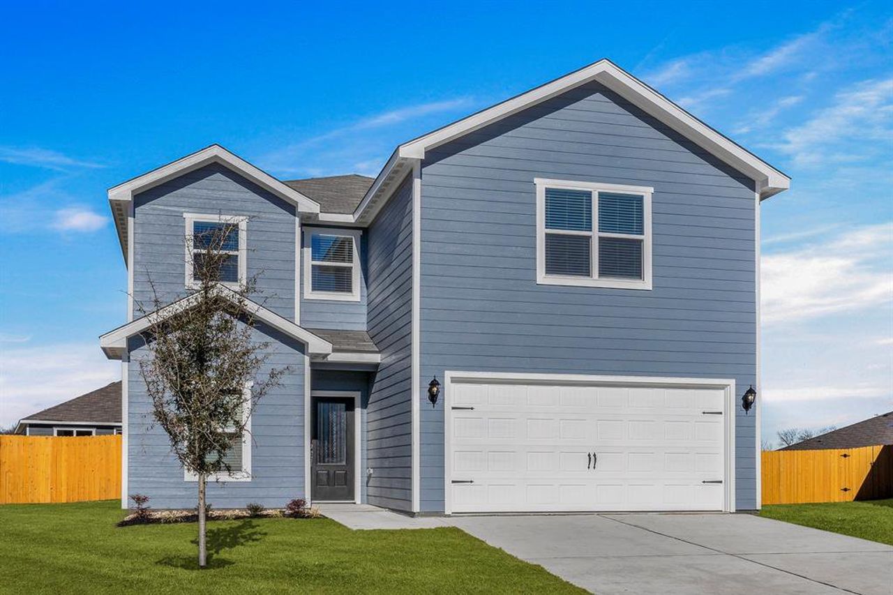 Front exterior of a new home in College Park, Dallas, TX, highlighting curb appeal (Image 2).