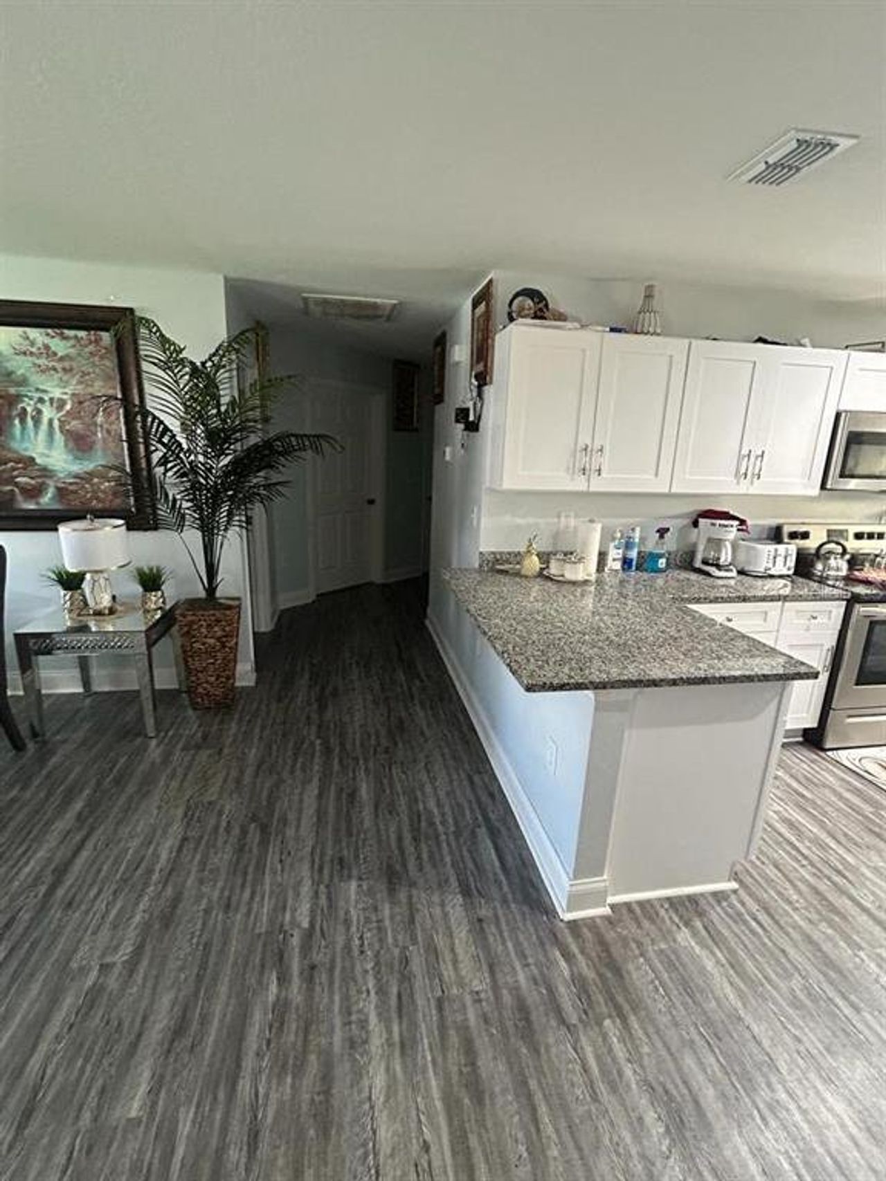 Image 2 of a home in .